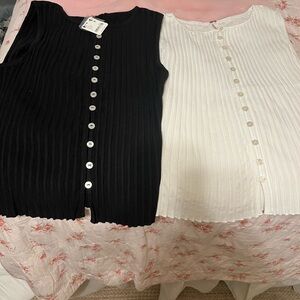 TWO U GET BOTH Free People Black & White Sleeveless Blouses /Vests size large